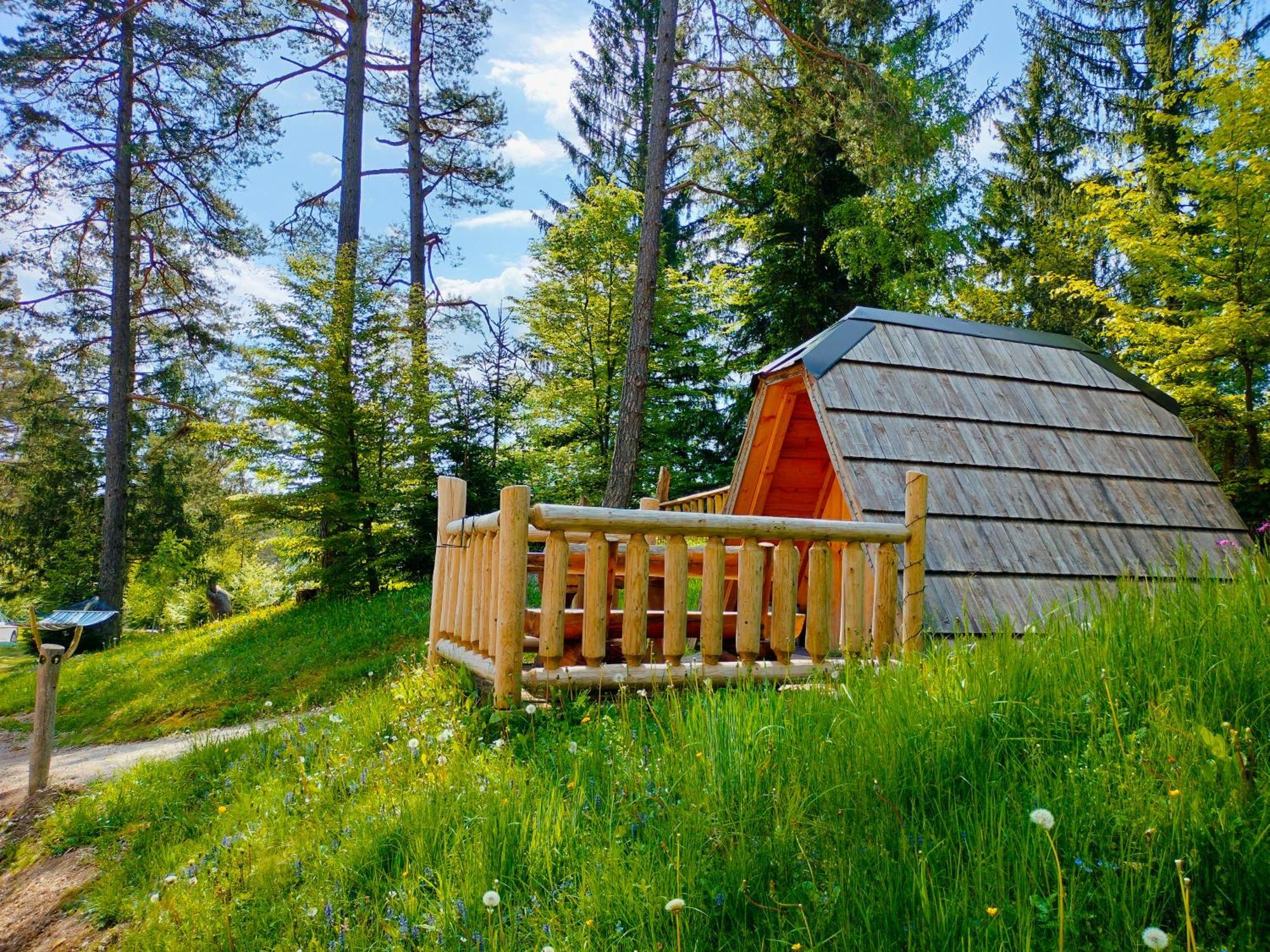 Glamping Lake Bloke Nova Vas  エクステリア 写真