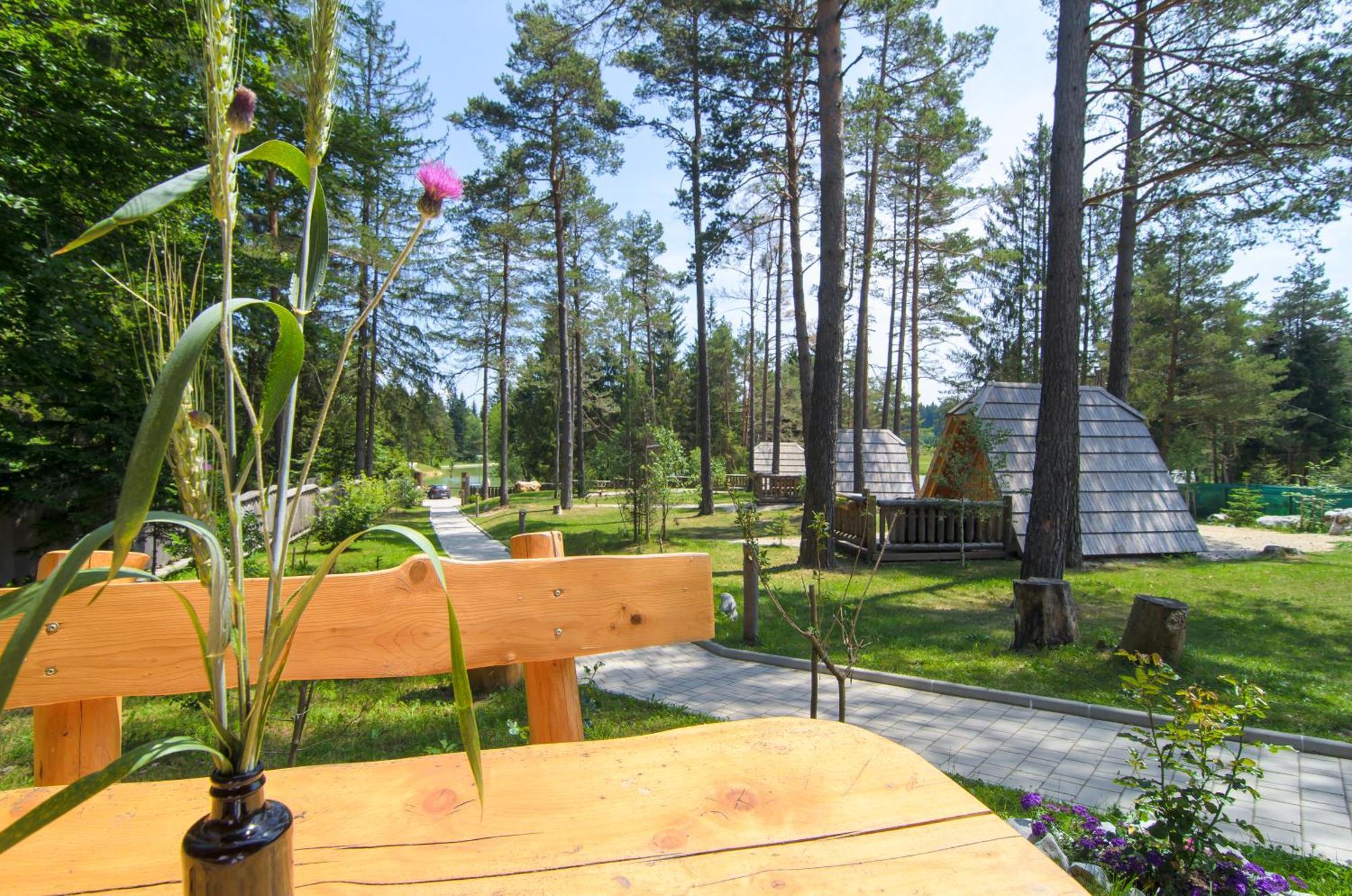Glamping Lake Bloke Nova Vas  エクステリア 写真