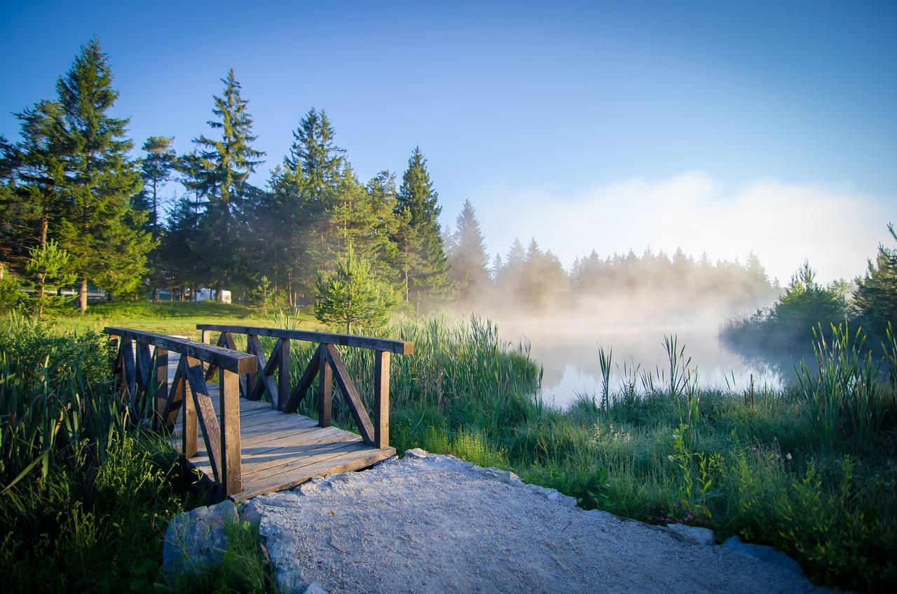 Glamping Lake Bloke Nova Vas  エクステリア 写真