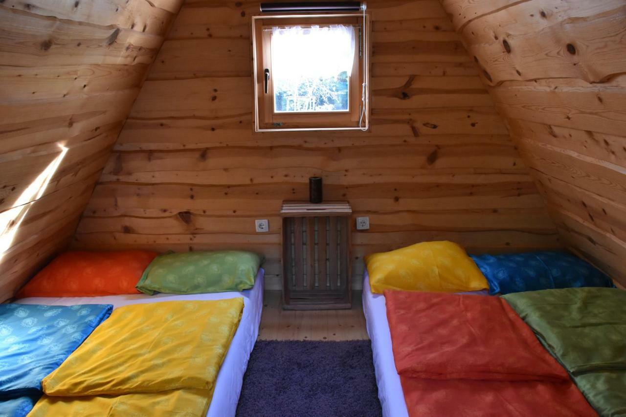 Glamping Lake Bloke Nova Vas  エクステリア 写真
